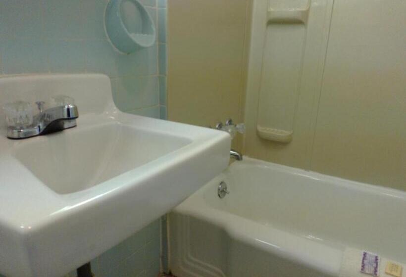 Номер Стандарт 2 Двуспальные Кровати, Colonial Inn Mercer Grove City