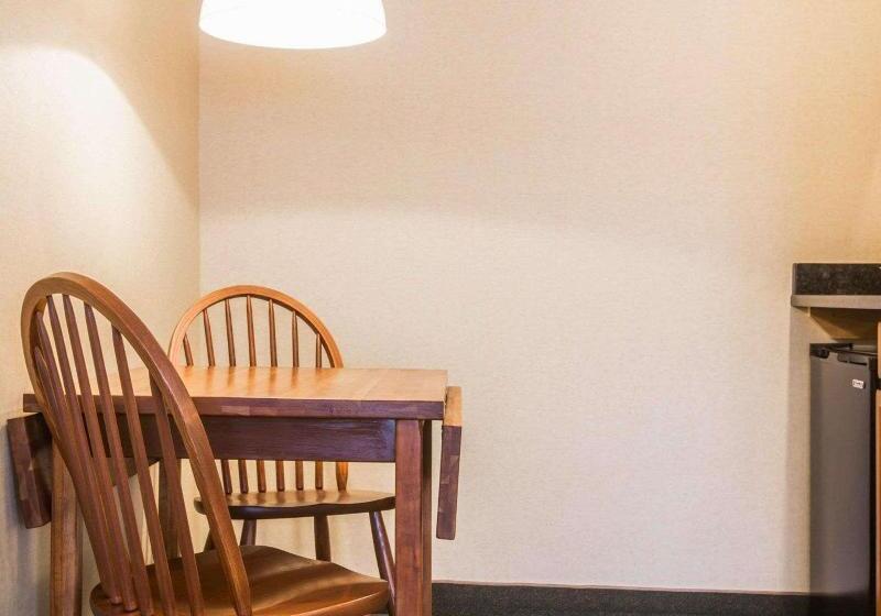Люкс Кровать Кинг, Comfort Inn & Suites Montpelierberlin
