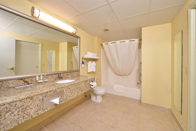Люкс Кровать Кинг, Duluth Inn & Suites Near Spirit Mountain