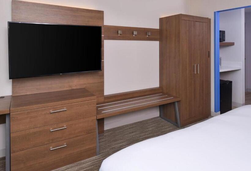 Suite met Kingsize Bed, Holiday Inn Express & Suites   Omaha   120th And Maple, An Ihg