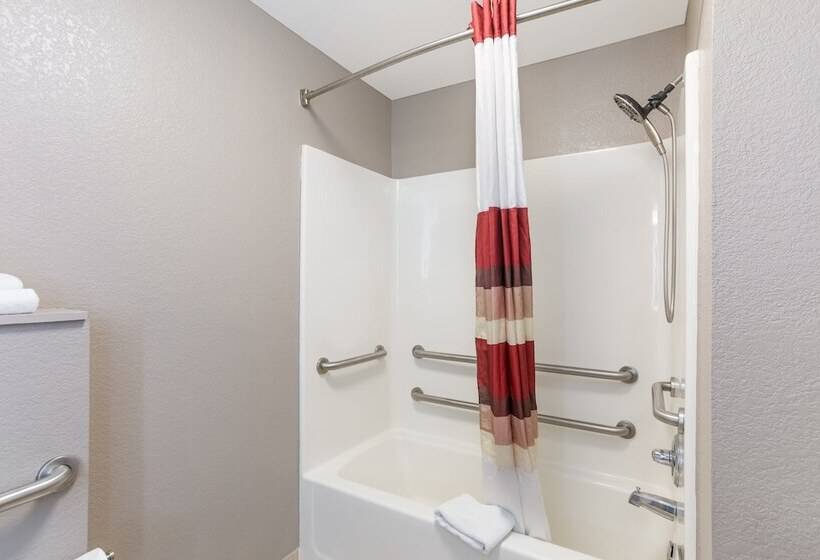 Номер Deluxe Адаптированный для Инвалидов, Red Roof Inn & Suites Corbin