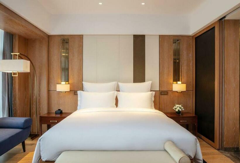 Номер Superior Кровать Кинг, Pullman Changbaishan Resort