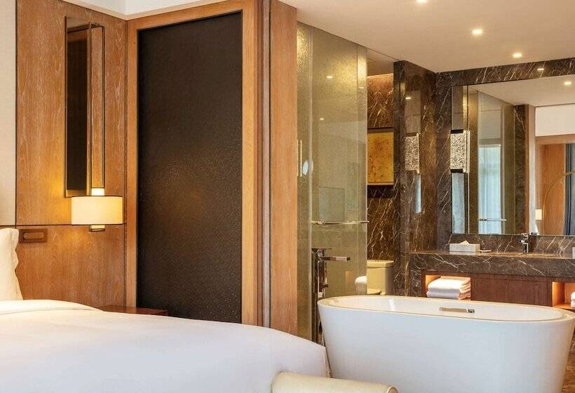 발코니 디럭스 룸, Pullman Changbaishan Resort