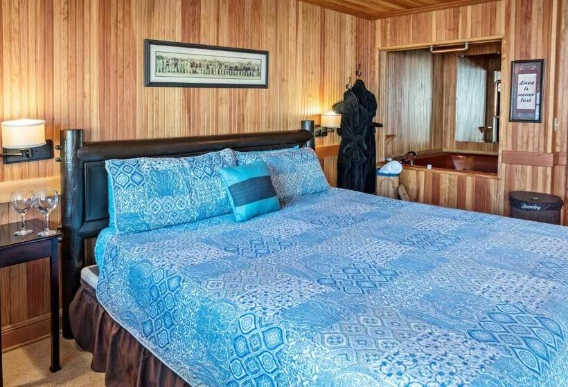 Номер Стандарт с Гидромассажем, Whistling Winds Motel