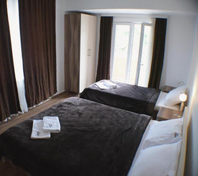 اتاق استاندارد سه نفره, Motel & Restaurant Dar