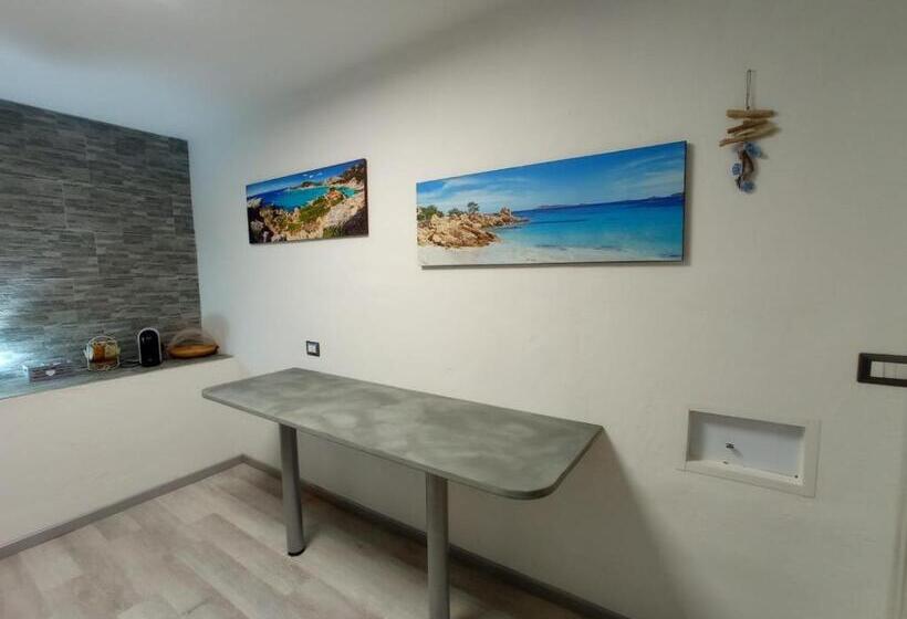 Familienzimmer, Villaggio Est Affittacamere