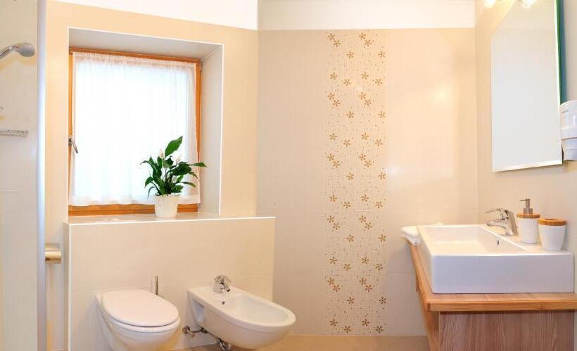 Полулюкс Повышенной Комфортности, Agriturismo Soleseid