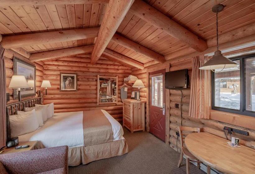 스탠다드 스튜디오 킹침대, Cowboy Village Resort