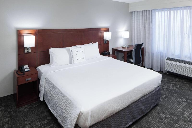 스탠다드 룸 킹사이즈 침대, Courtyard Alexandria Old Town/southwest