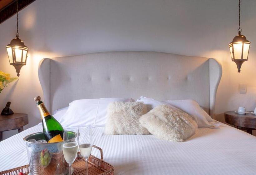 Presidential Suite, Alma