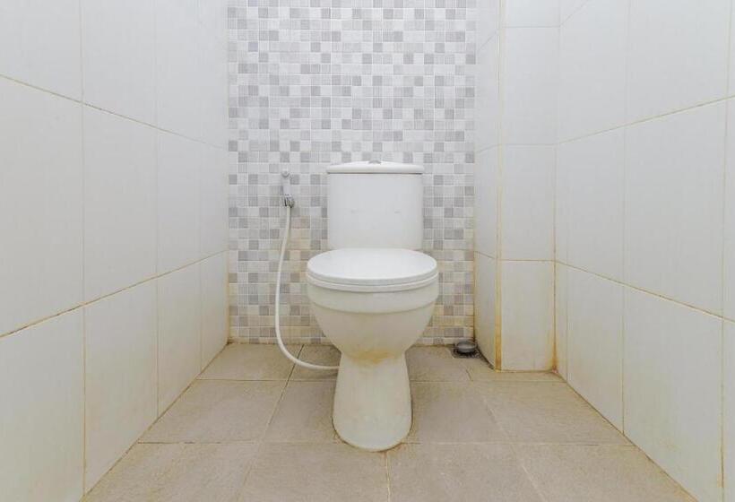 Quarto Economy, Reddoorz At Cbr Residence Blimbing