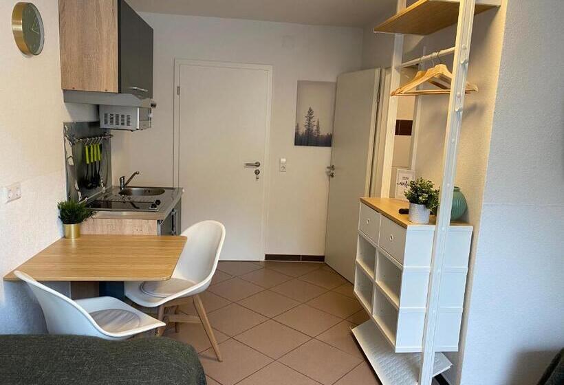 스탠다드 스튜디오, Sali Homes   Gaestehaus Lamm Obersulm