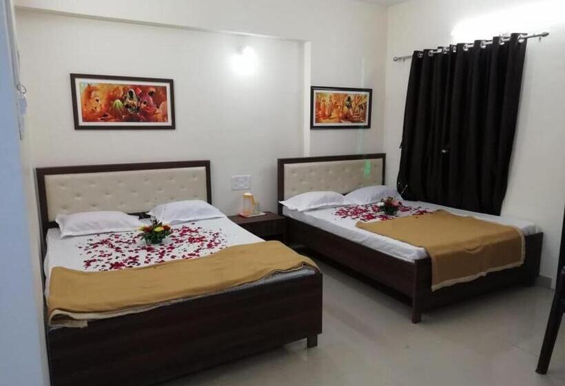 Suite, Maharaja Family Guest House