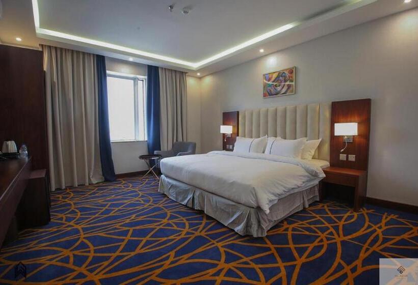 سوییت لوکس, Quba Inn