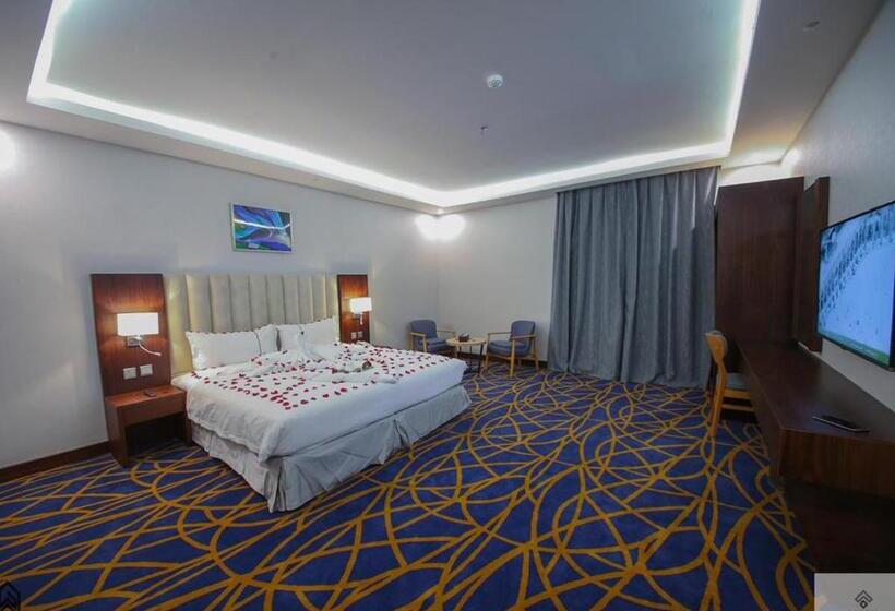 استودیوی لوکس, Quba Inn