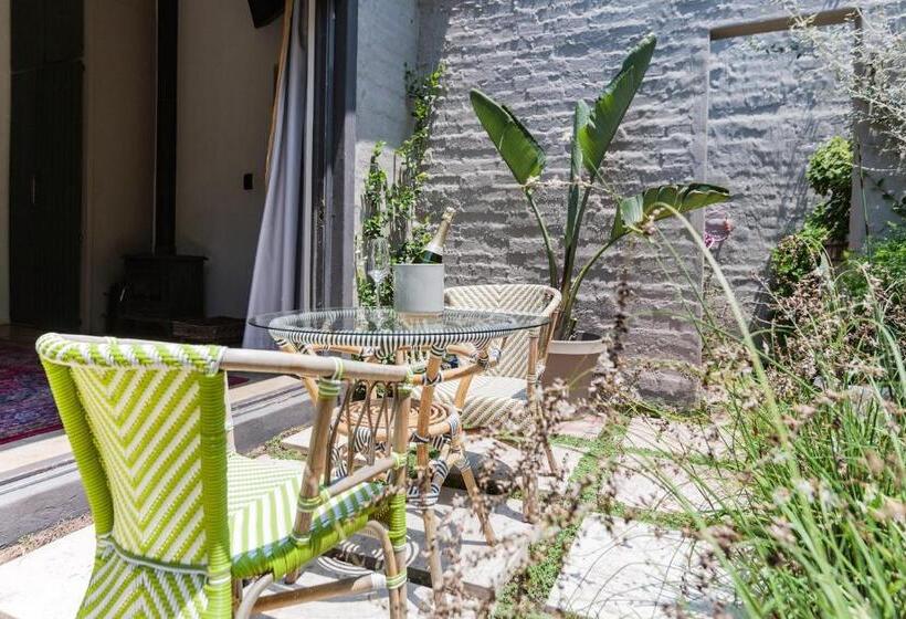 Люкс Вид на Бассейн, Veranda House Boutique Accommodation