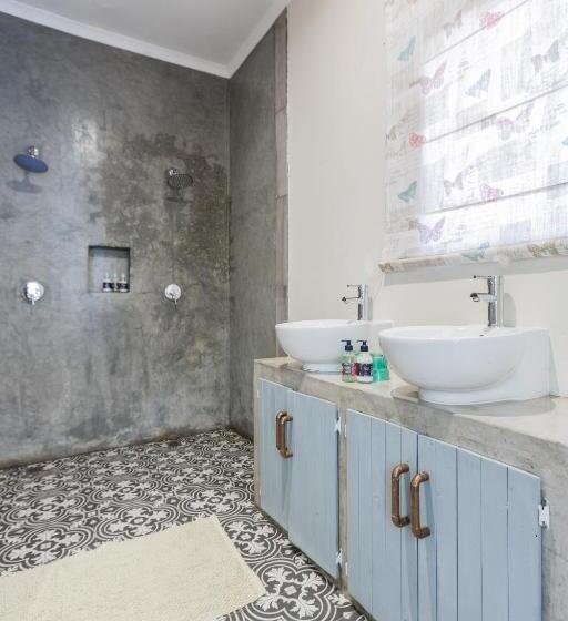 Люкс Вид на Сад, Veranda House Boutique Accommodation