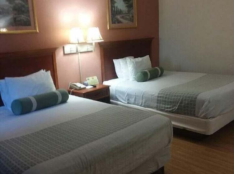 Номер Стандарт 2 Двуспальные Кровати, America S Best Value Inn Marion
