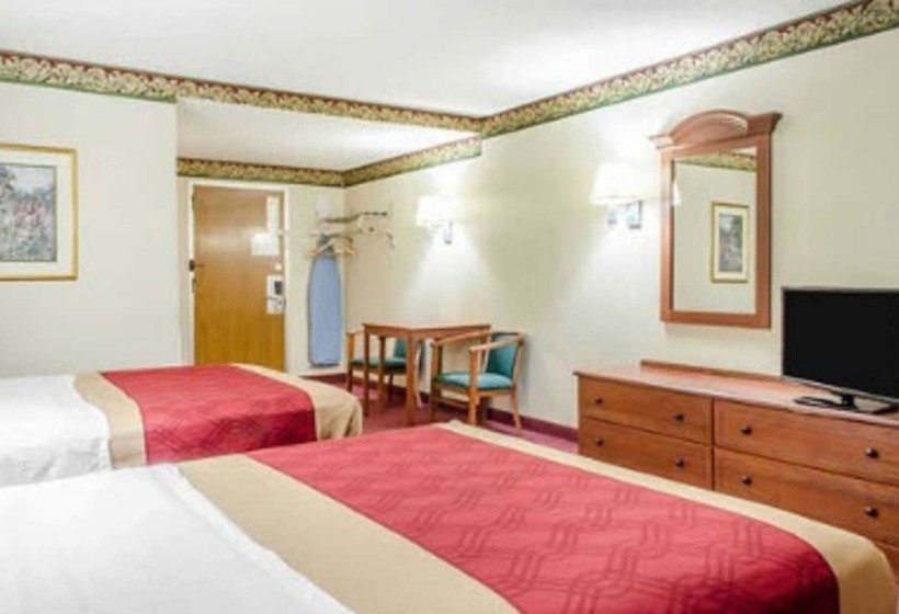 带2个双人床的标准工作室, Inn At York