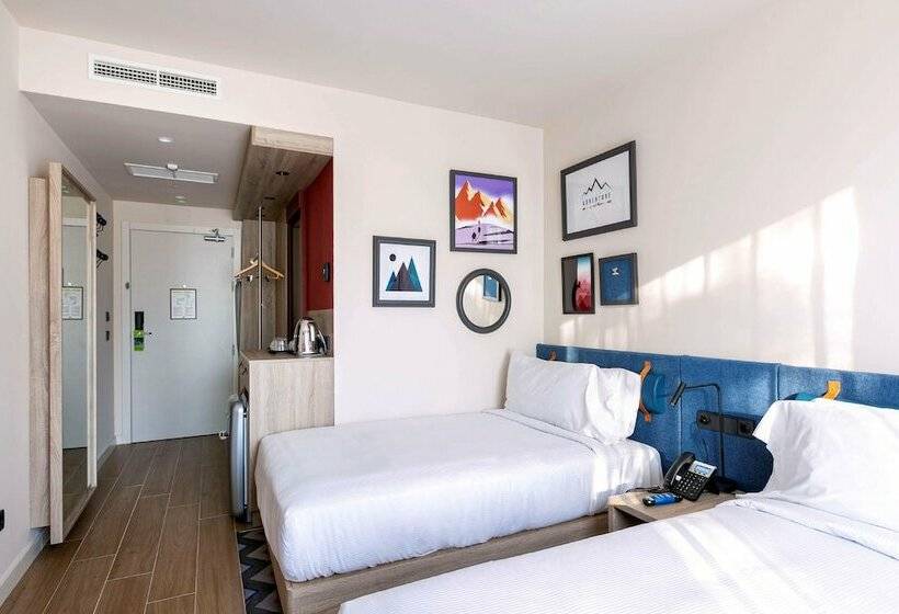 Номер Стандарт, Hampton By Hilton Alcobendas Madrid