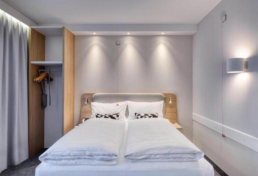 Номер Стандарт, Holiday Inn Express Göttingen, An Ihg