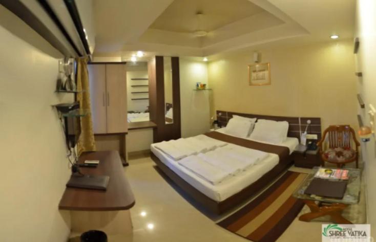 Quarto Deluxe, Shree Vatika