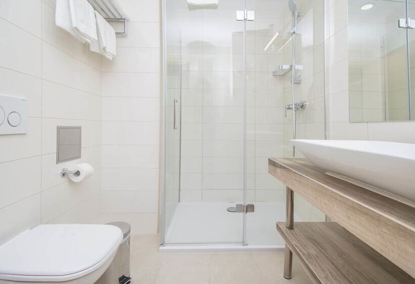 Студия Стандарт, Aparthotel Flora