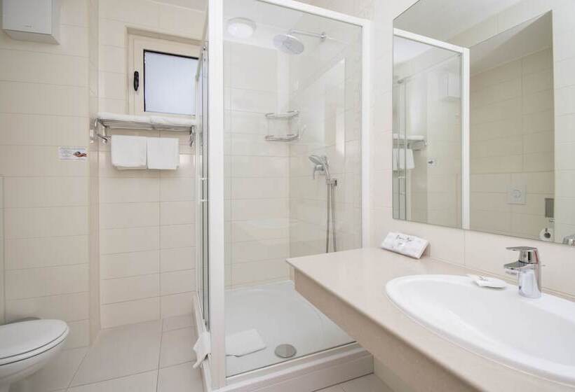 Студия Стандарт Вид на Море, Aparthotel Flora