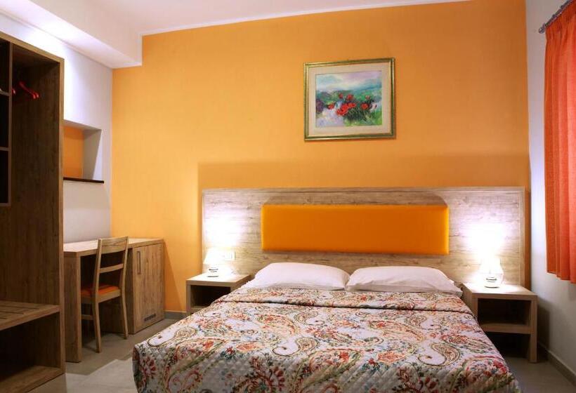 Семейный Номер, La Casa Di Nonno Giulio