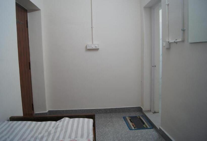 חדר סטנדרט יחיד, Cornerbunker