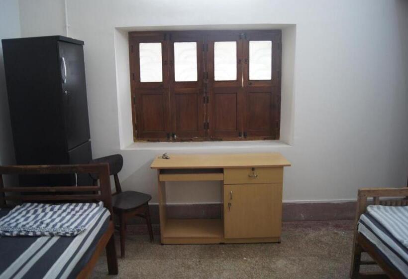 חדר סטנדרט, Cornerbunker