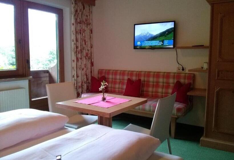 Quarto standart com varanda, Garni Erler