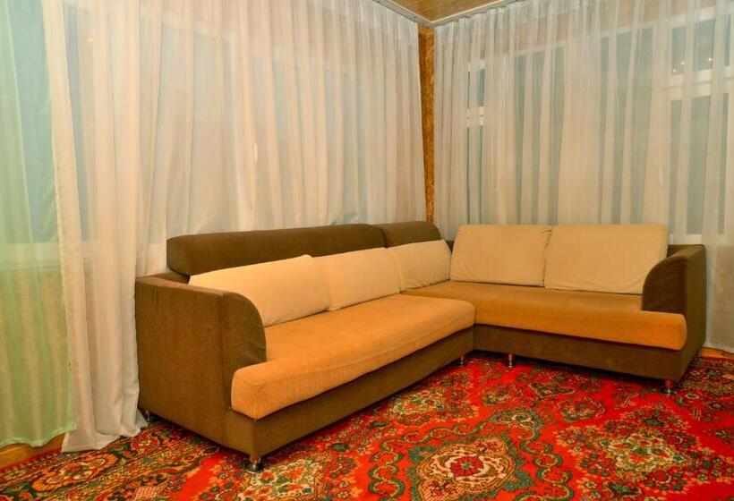 Economy Triple Room, Astoria B&b