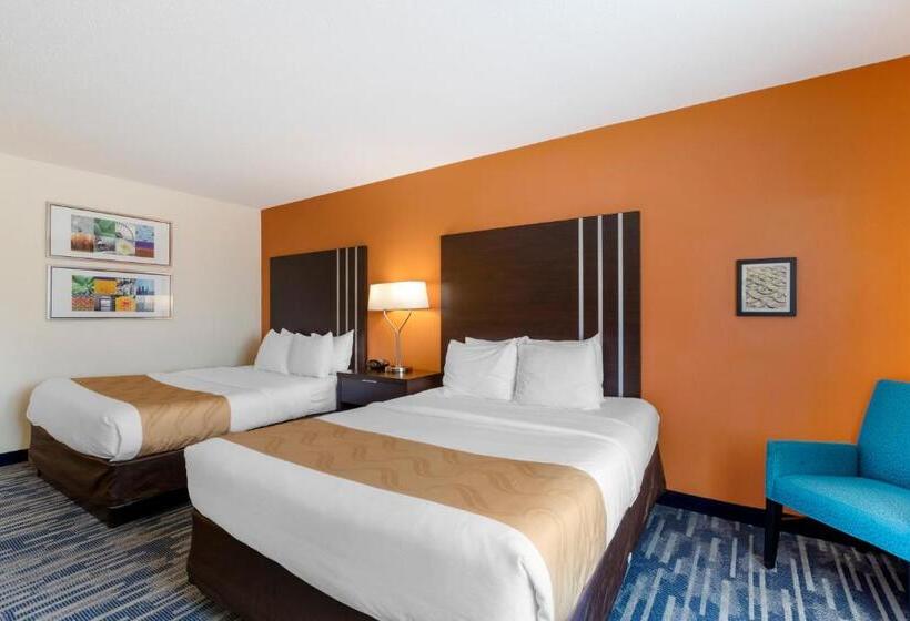 Номер Стандарт, Quality Inn & Suites Keokuk North