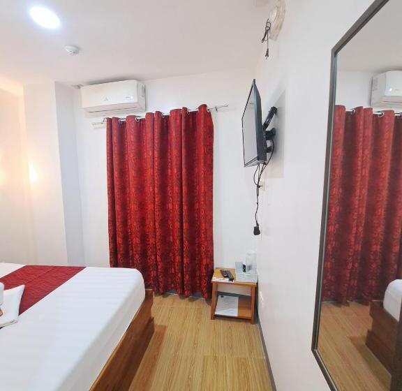 이코노미 룸, Virginia Suites