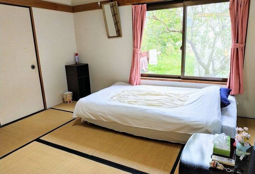 Quarto Estandar, Yufuin Sunday