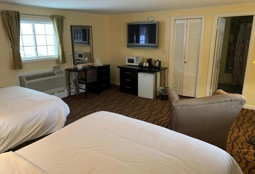 Номер Стандарт, Four Winds Country Motel
