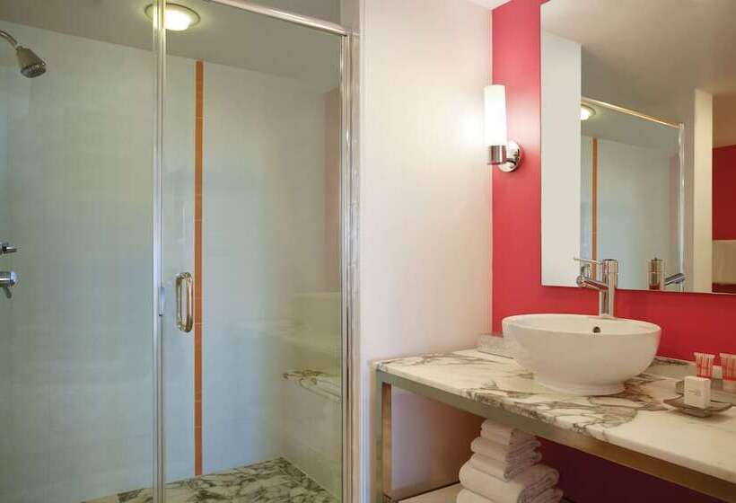 سوئیت با تخت بزرگ, Flamingo Las Vegas Hotel & Casino