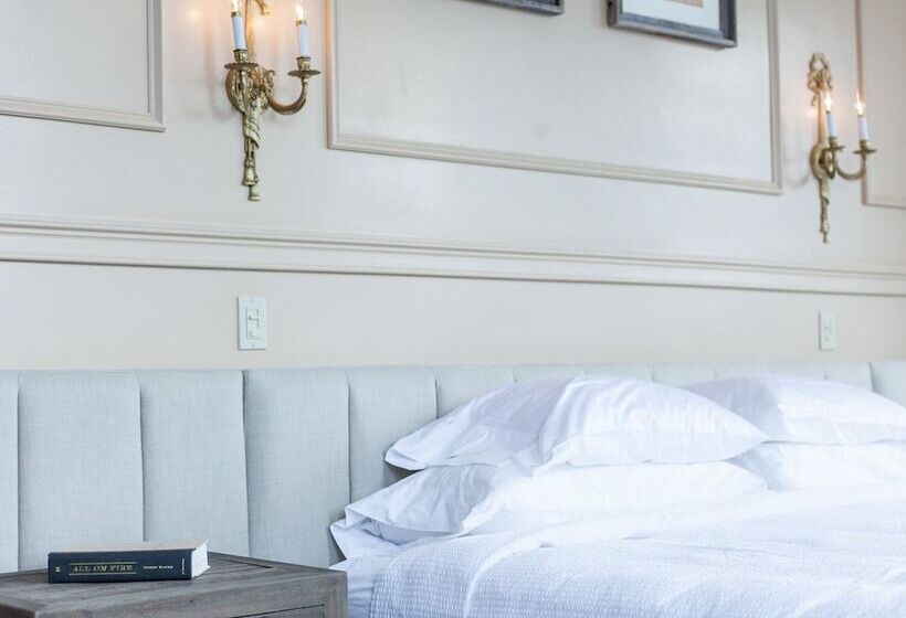 Номер Базовый Двуспальная Кровать, Garrison Inn Boutique
