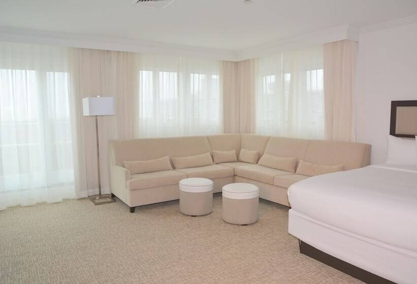 Family Suite, Icona Avalon