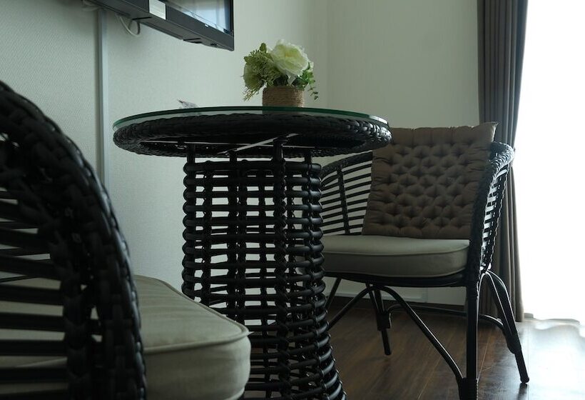 디럭스 룸, Cozy Stay In Naha
