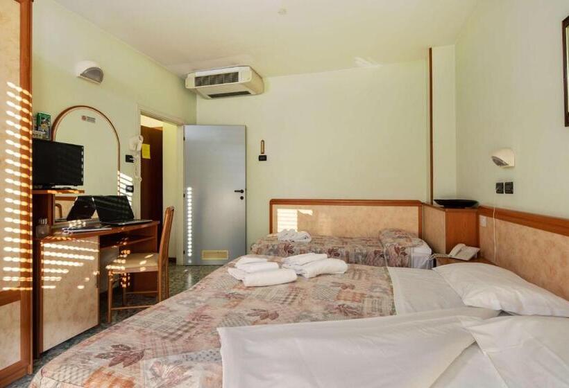 اتاق استاندارد چهار تخته, B&b Euro