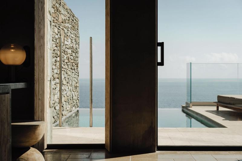 Люкс Вид на Море, Acro Suites  A Wellbeing Resort