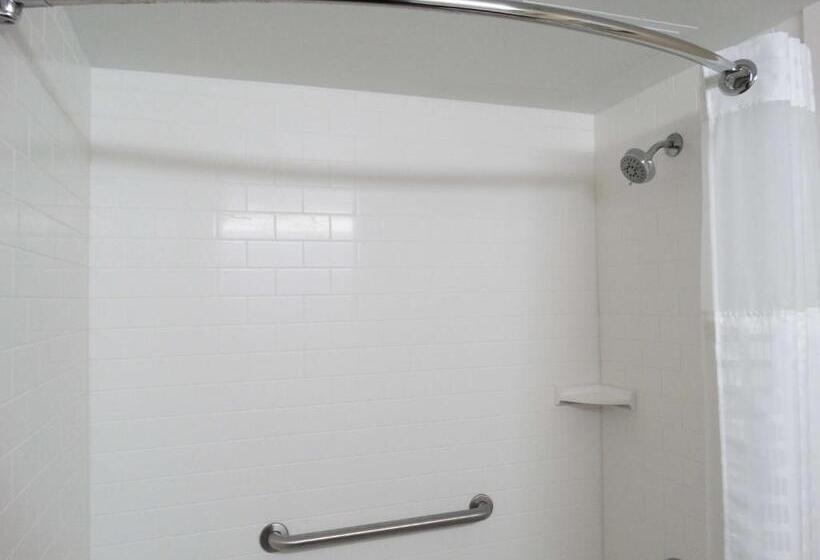 장애인을 위한 킹사이즈 침대 스탠다드 룸, Best Western Warren