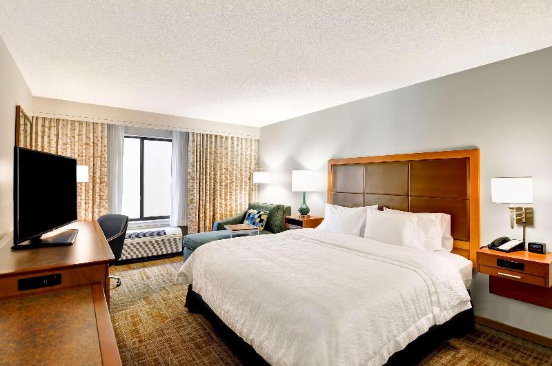 חדר סטנדרט עם מיטת קינג, Hampton Inn Boca Raton