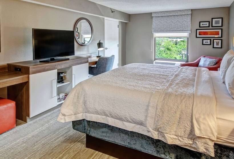 Номер Executive, Hampton Inn Elizabeth City