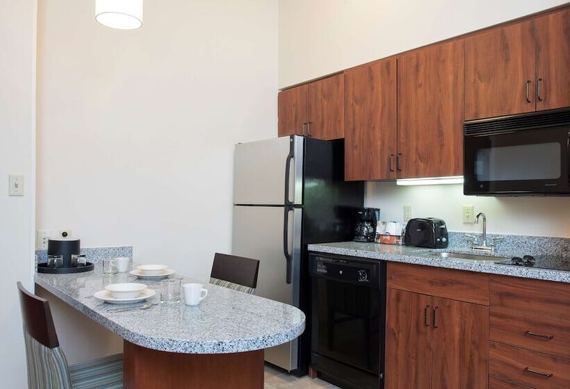 스위트, Hampton Inn And Suites Kokomo