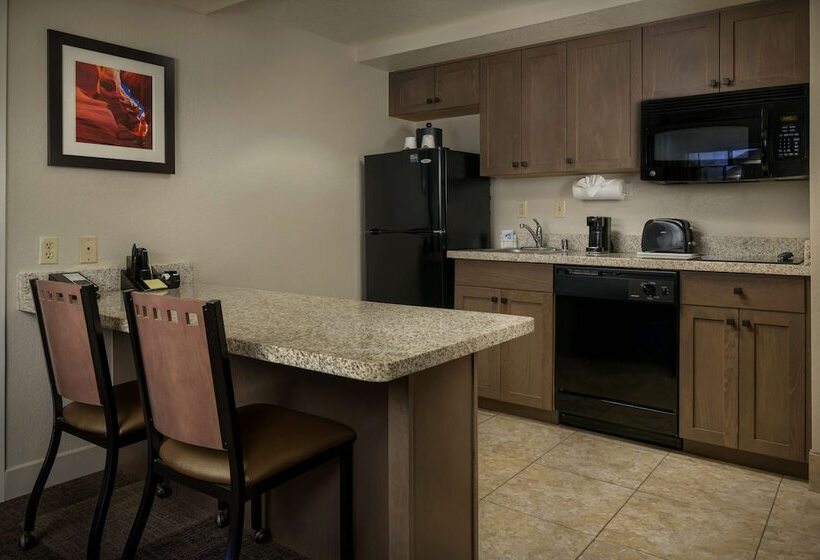 Номер Стандарт с Балконом, Hampton Inn & Suites Phoenix/scottsdale