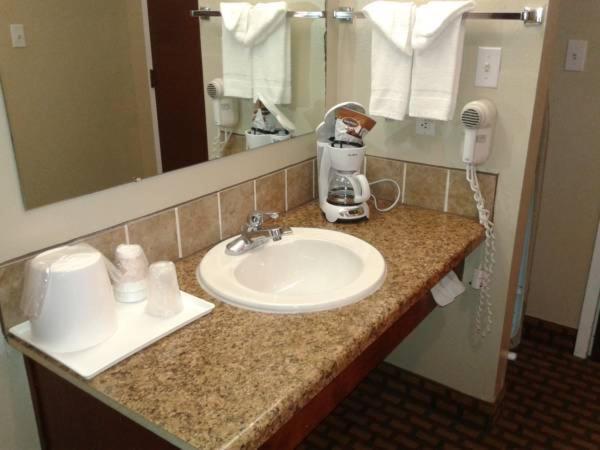 Номер Deluxe Кровать Кинг, Rest Inn Fort Smith