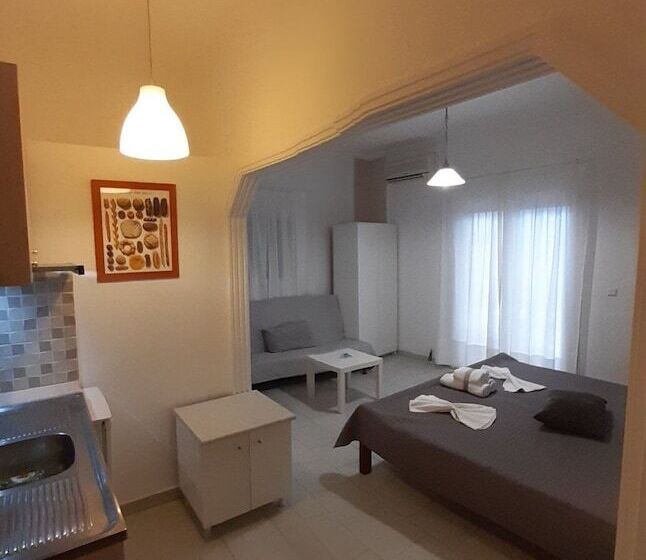 Трехместный Номер Базовый, Giota Rooms